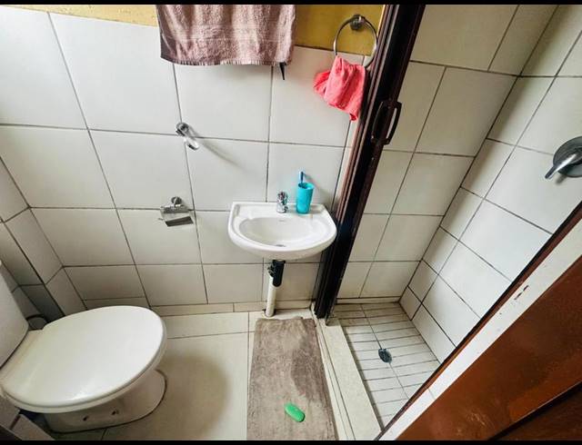 12 BEDROOM HOUSE FOR SALE IN PRIMROSE